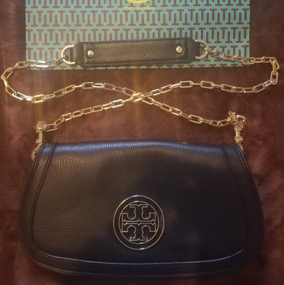 Tory Burch Amanda Clutch Crossbody Chain bag